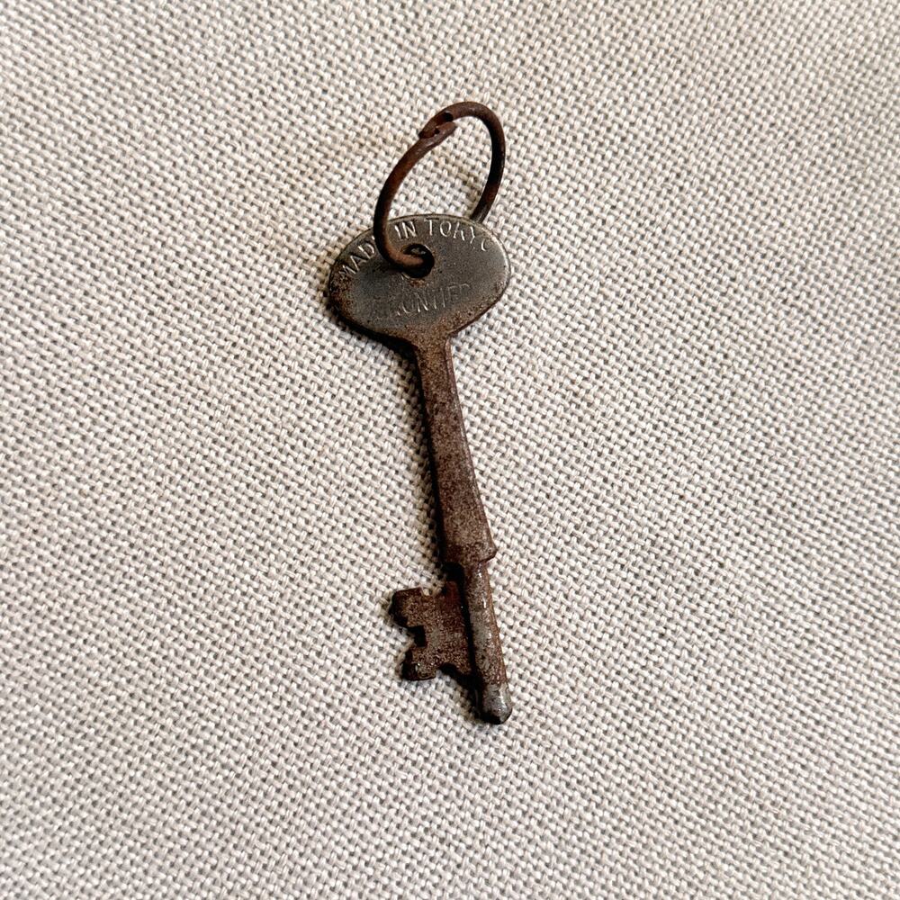 Antique Mid Century Shōya Iron Skeleton Key, Rusted Patina, Tokyo